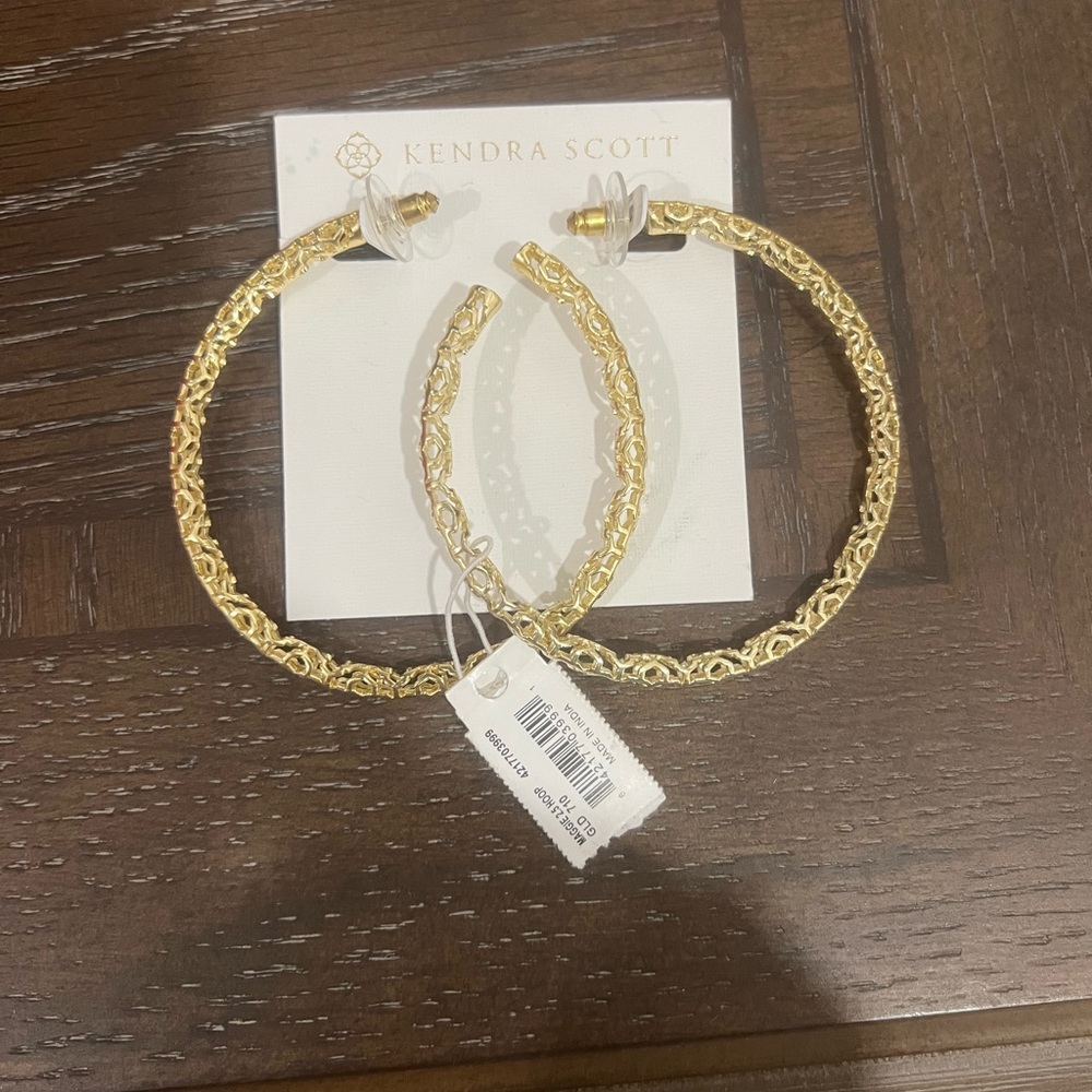 NWT Kendra Scott Gold Hoops